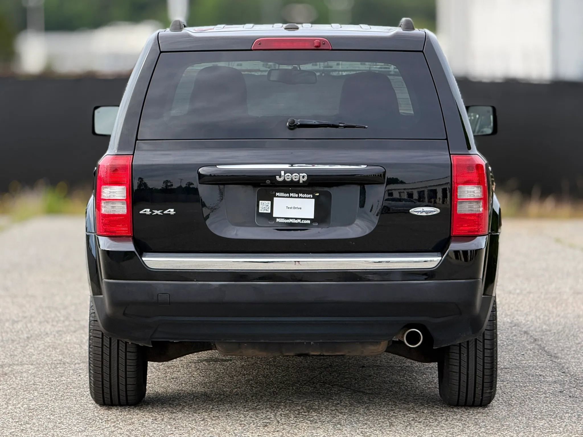 Used 2017 Jeep Patriot High Altitude AWD/4WD image 4
