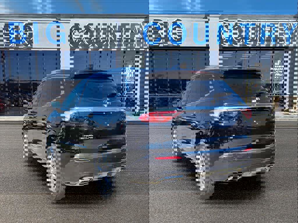 Used 2023 Buick Enclave Essence w/ Experience Buick Package image 3