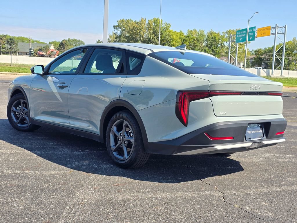 Used 2025 Kia K4 FWD image 11
