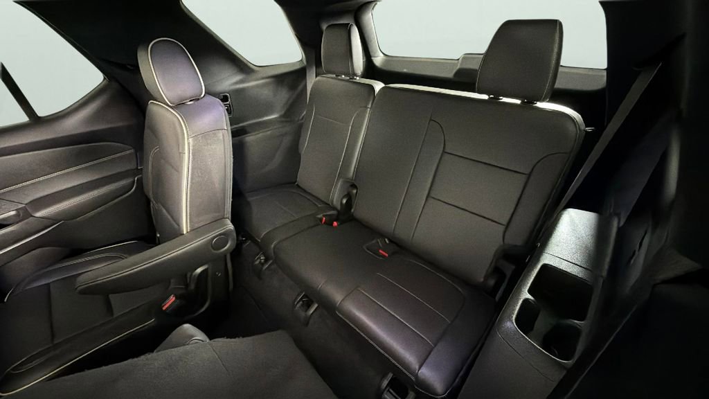 Certified 2023 Chevrolet Traverse Premier FWD image 28