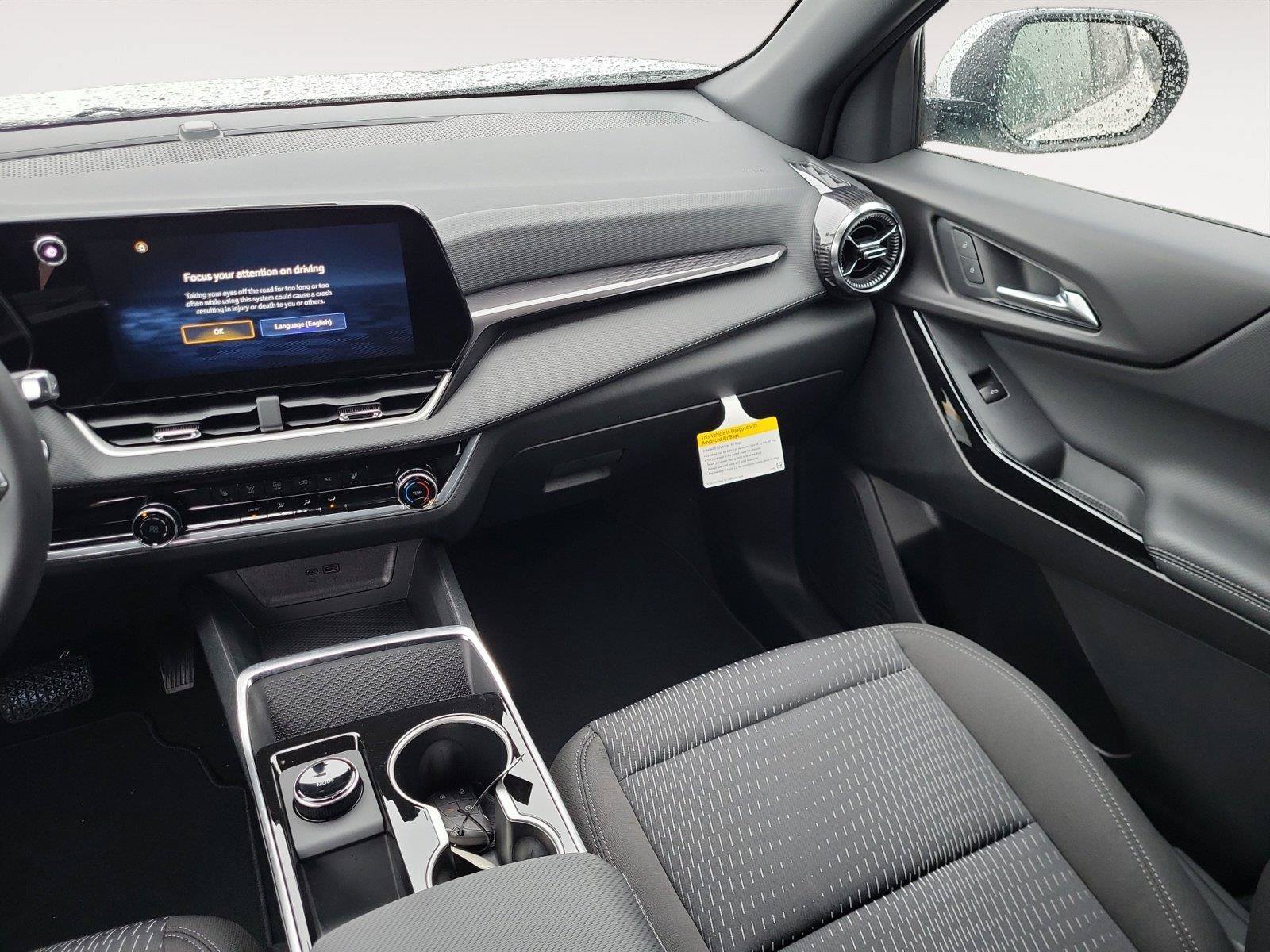 Used 2026 Chevrolet Equinox LT FWD image 12