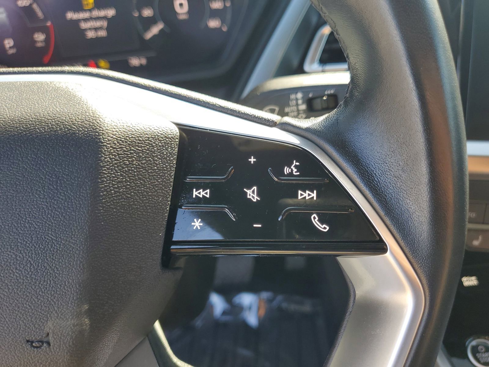 Used 2023 Audi Q4 e-tron Premium w/ 20" Wheel Package image 26