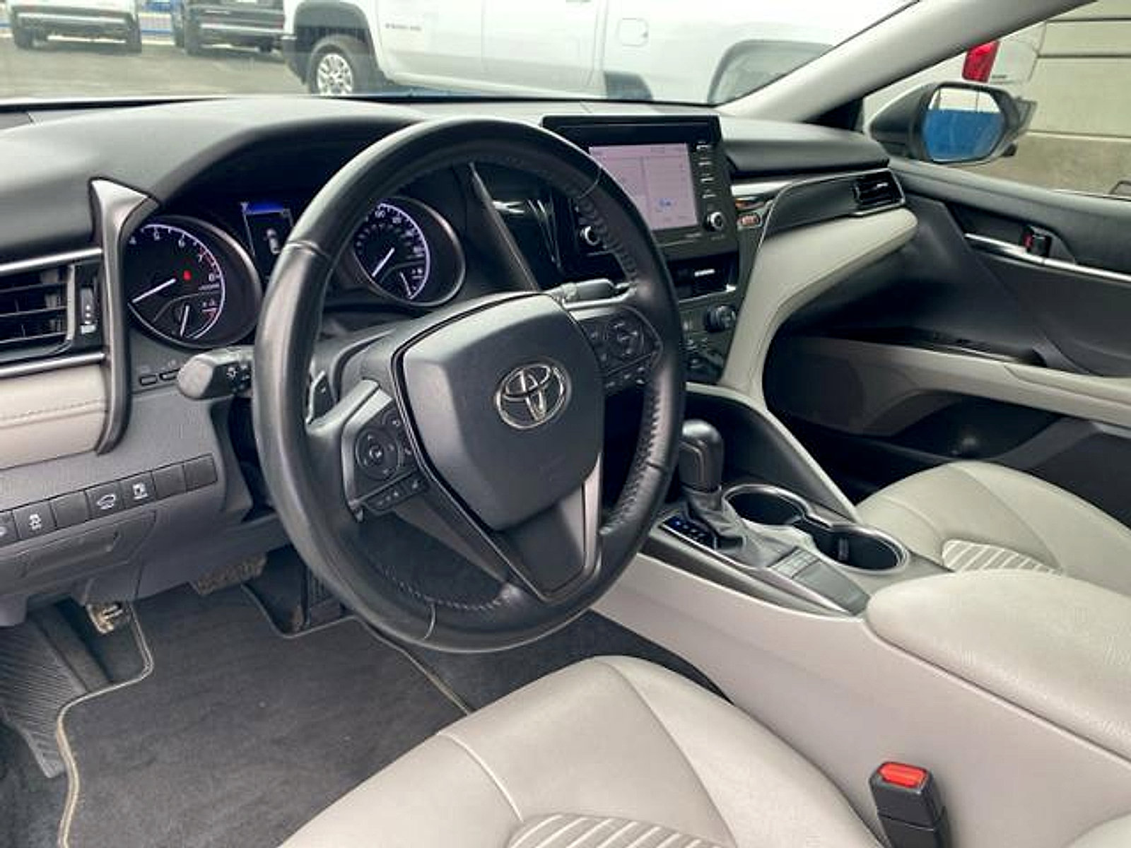 Used 2023 Toyota Camry SE FWD image 30