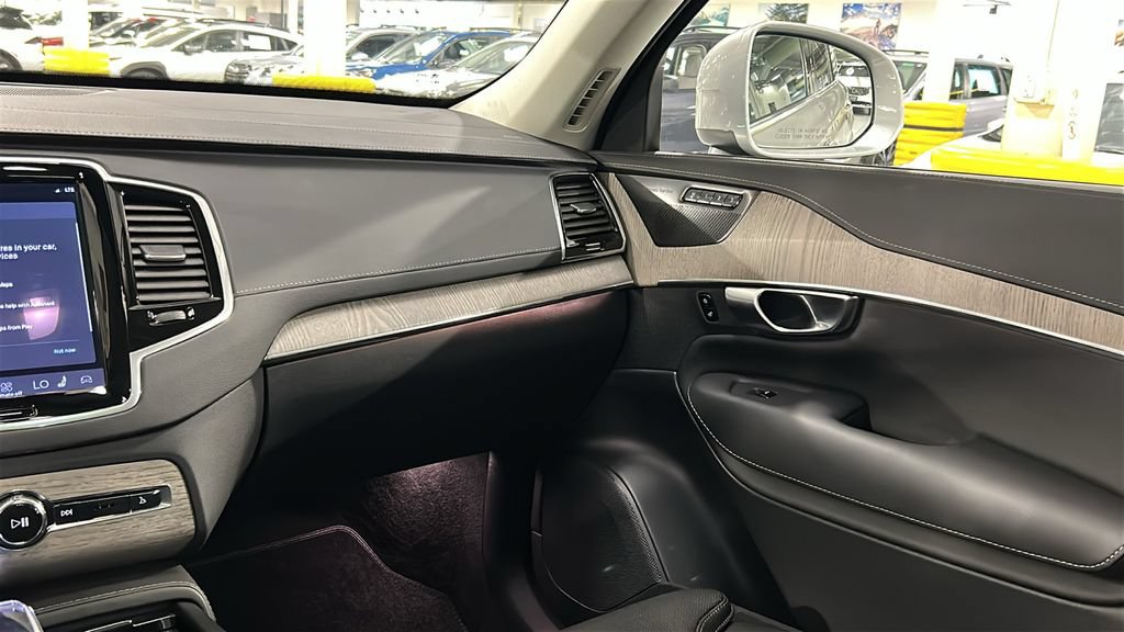 Certified 2023 Volvo XC90 B6 Ultimate w/ Protection Package Premier AWD/4WD image 25