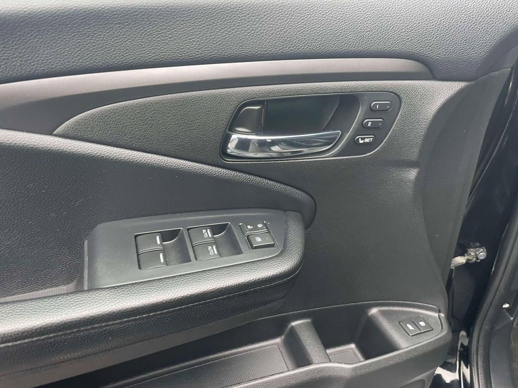 Used 2022 Honda Pilot Special Edition image 16