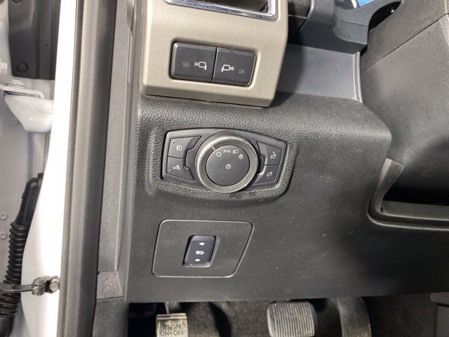 Used 2015 Ford F150 Lariat w/ Equipment Group 502A Luxury AWD/4WD image 25