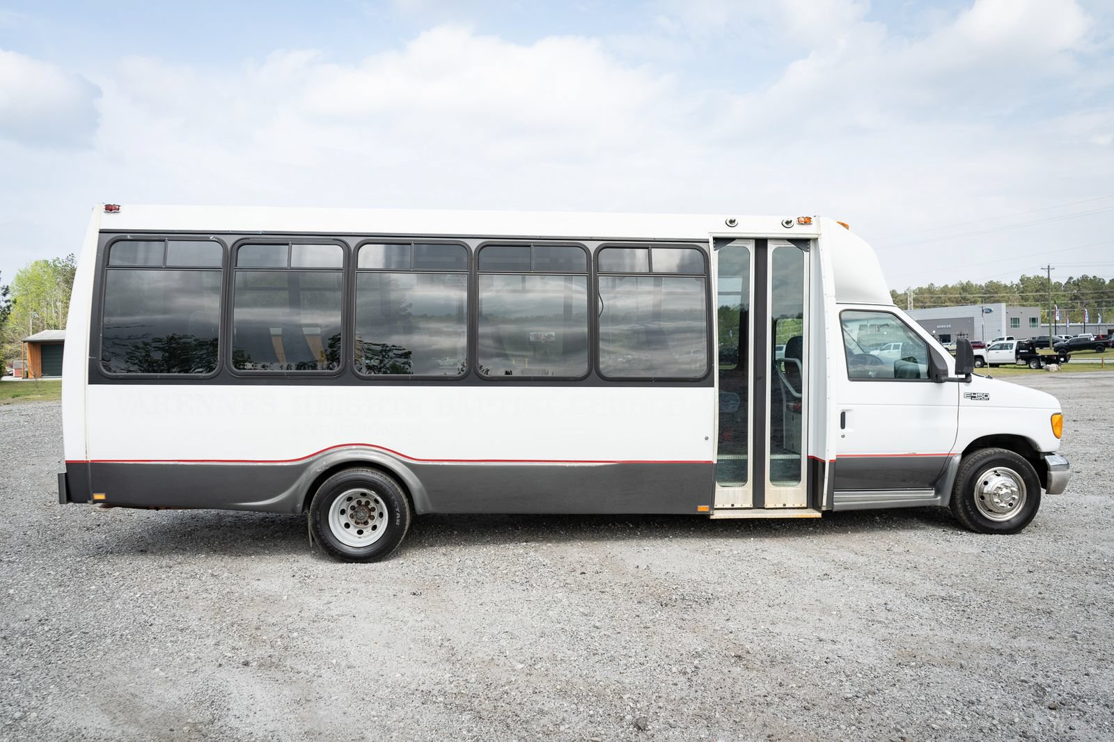 Used 2003 Ford E-450 and Econoline 450 RWD image 10