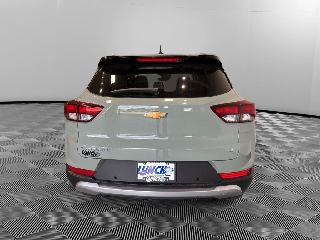 New 2026 Chevrolet TrailBlazer LT w/ Convenience Package FWD image 4
