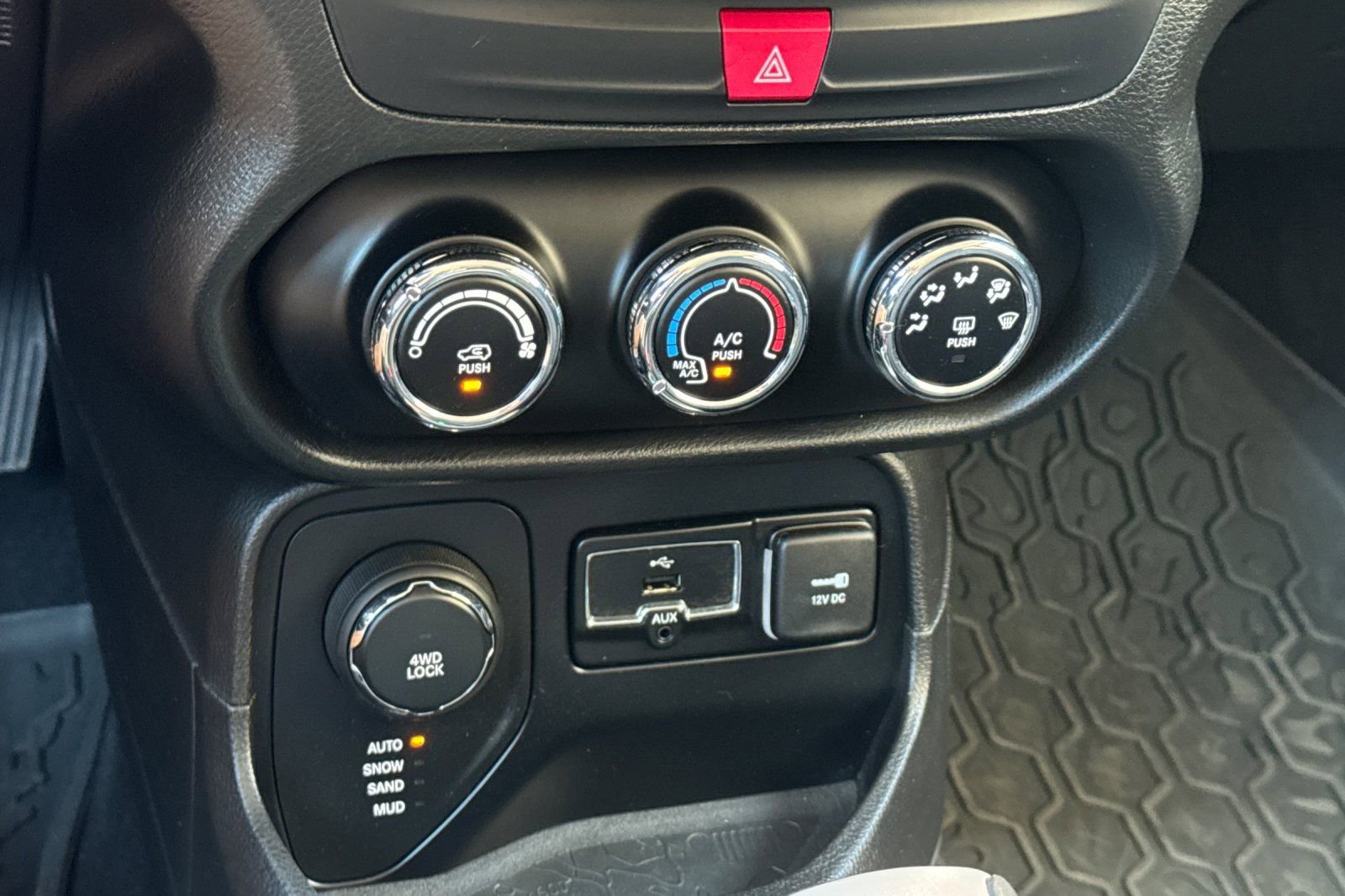 Used 2017 Jeep Renegade Sport w/ Power & Air Group AWD/4WD image 20