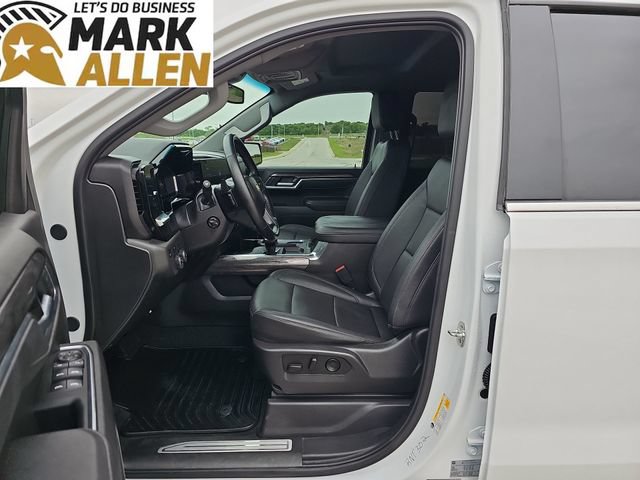 Used 2025 Chevrolet Silverado 1500 LTZ AWD/4WD image 18