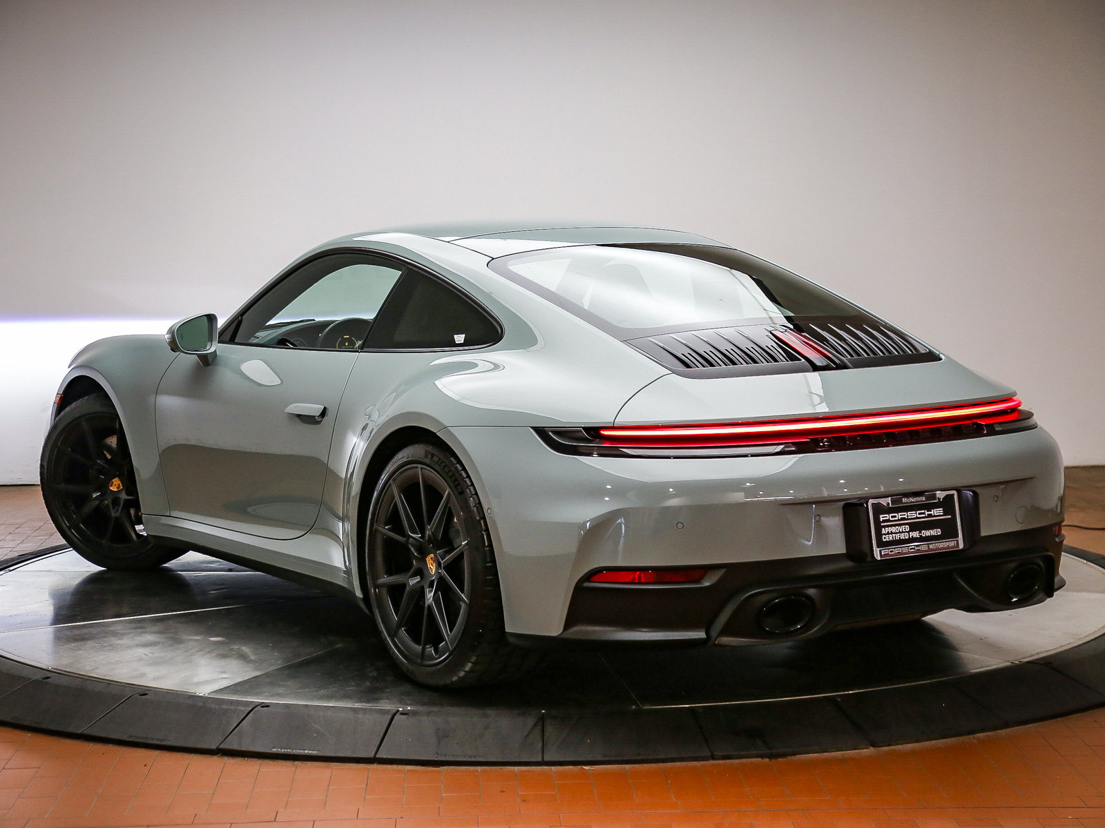 Certified 2025 Porsche 911 Carrera w/ Premium Package RWD image 3