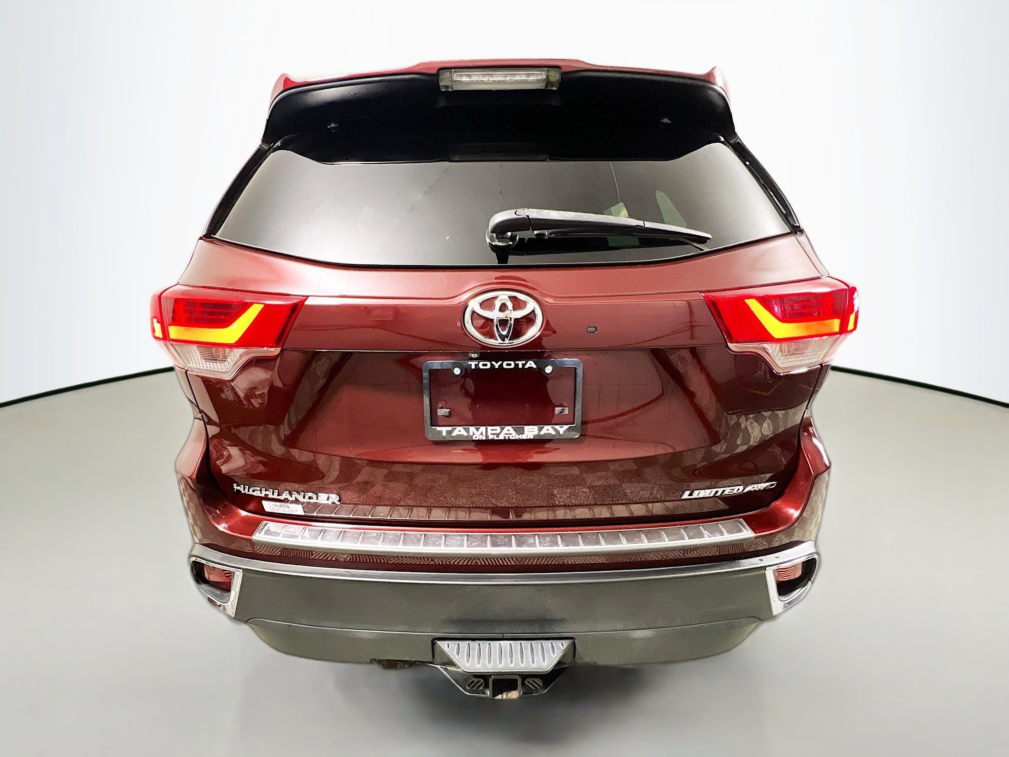 Used 2019 Toyota Highlander Limited Platinum image 6