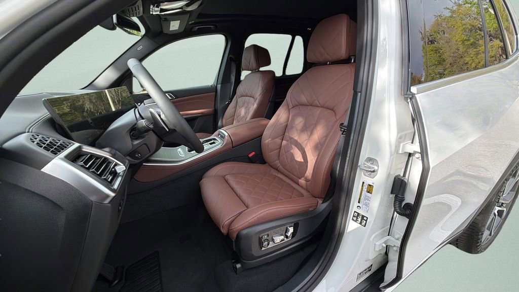 New 2026 BMW X5 xDrive40i image 5