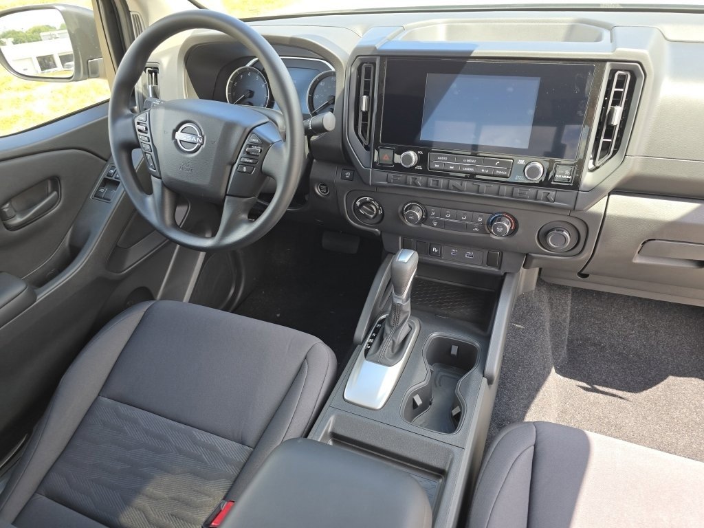 New 2025 Nissan Frontier S image 13