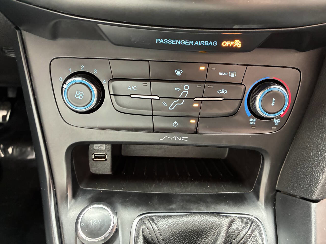 Used 2017 Ford Focus ST image 16