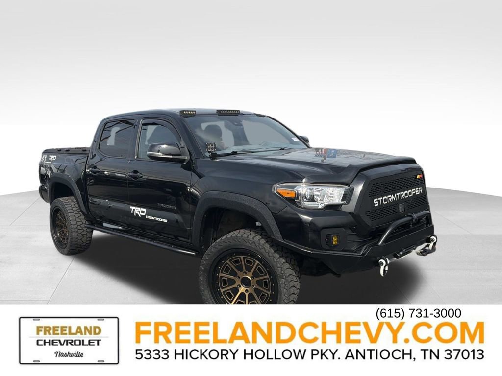 Used 2018 Toyota Tacoma TRD Off-Road image 1