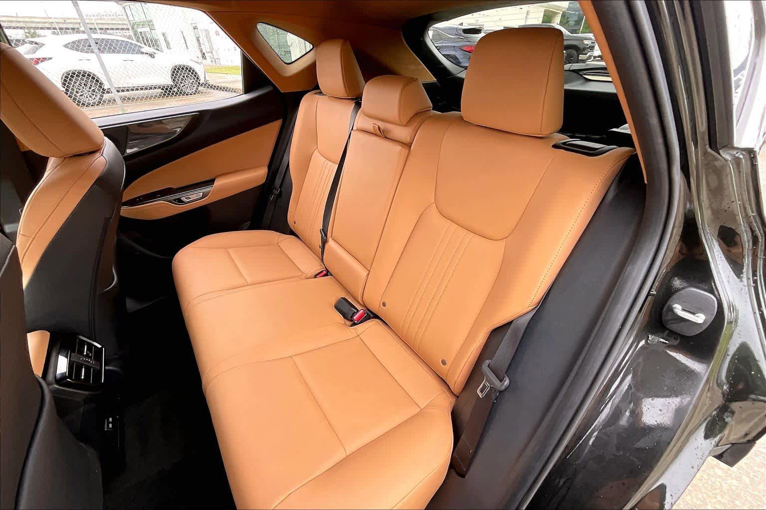 Used 2024 Lexus NX 250 FWD image 18