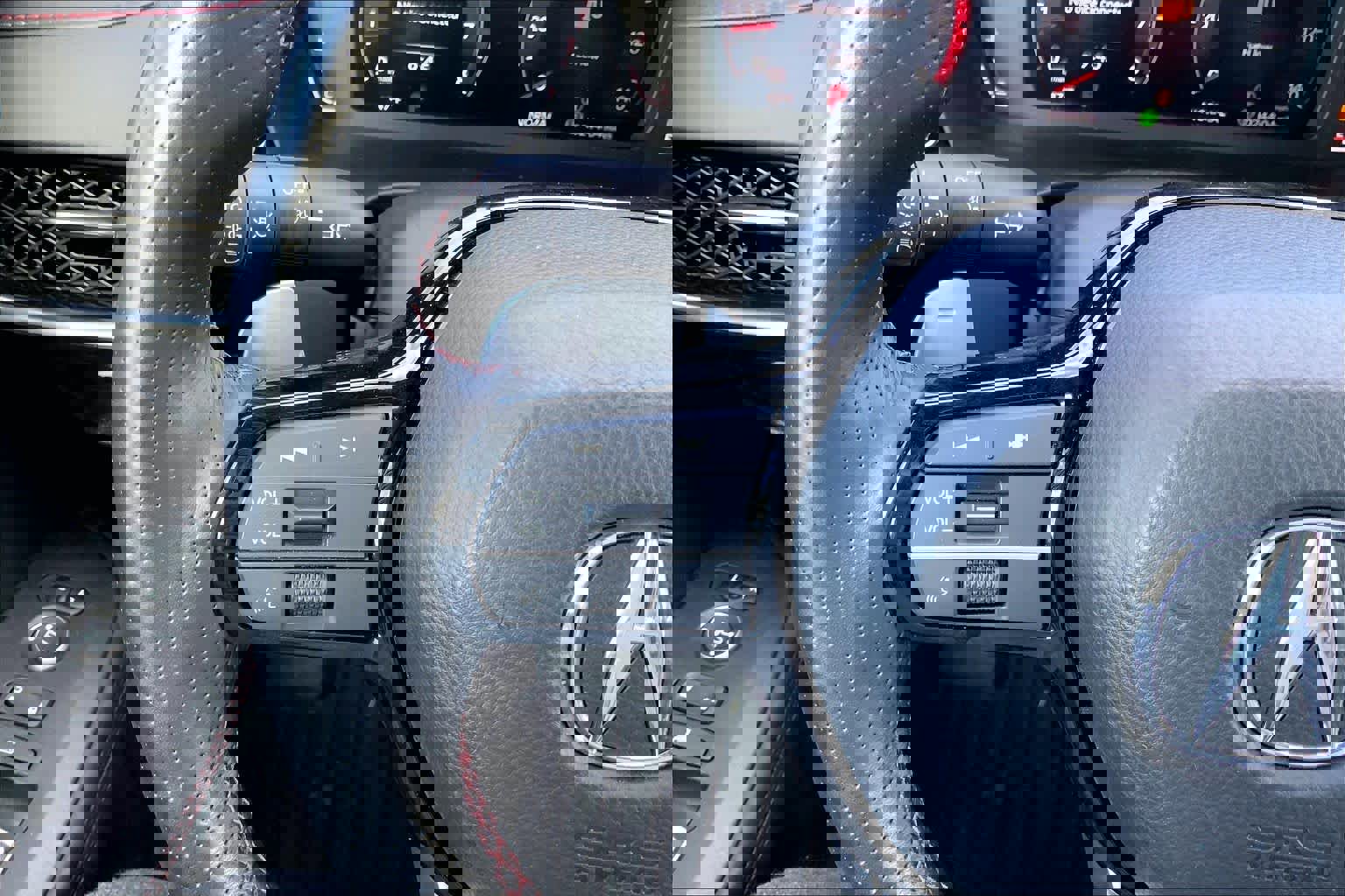 Used 2025 Acura ADX A-Spec image 23