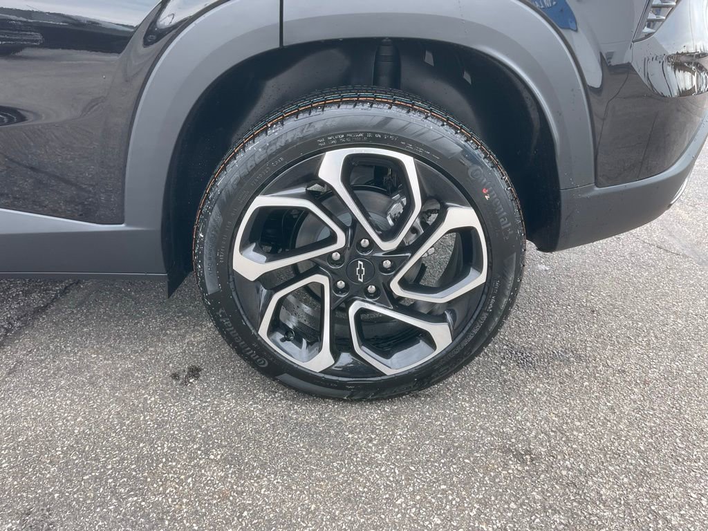 New 2026 Chevrolet Trax RS w/ Driver Confidence Package FWD image 32