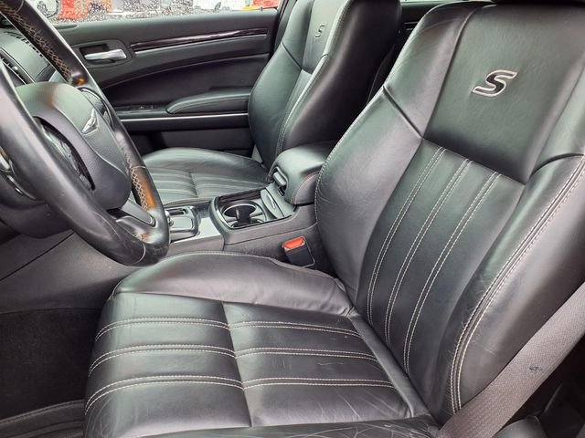 Used 2020 Chrysler 300 S RWD image 3