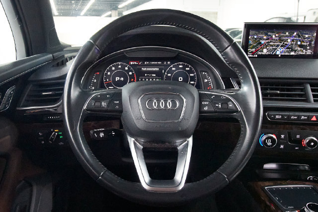 Used 2017 Audi Q7 3.0T Premium Plus AWD/4WD image 9
