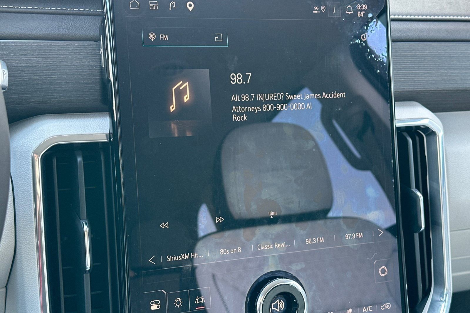 Certified 2025 GMC Acadia Denali w/ Super Cruise Package image 27