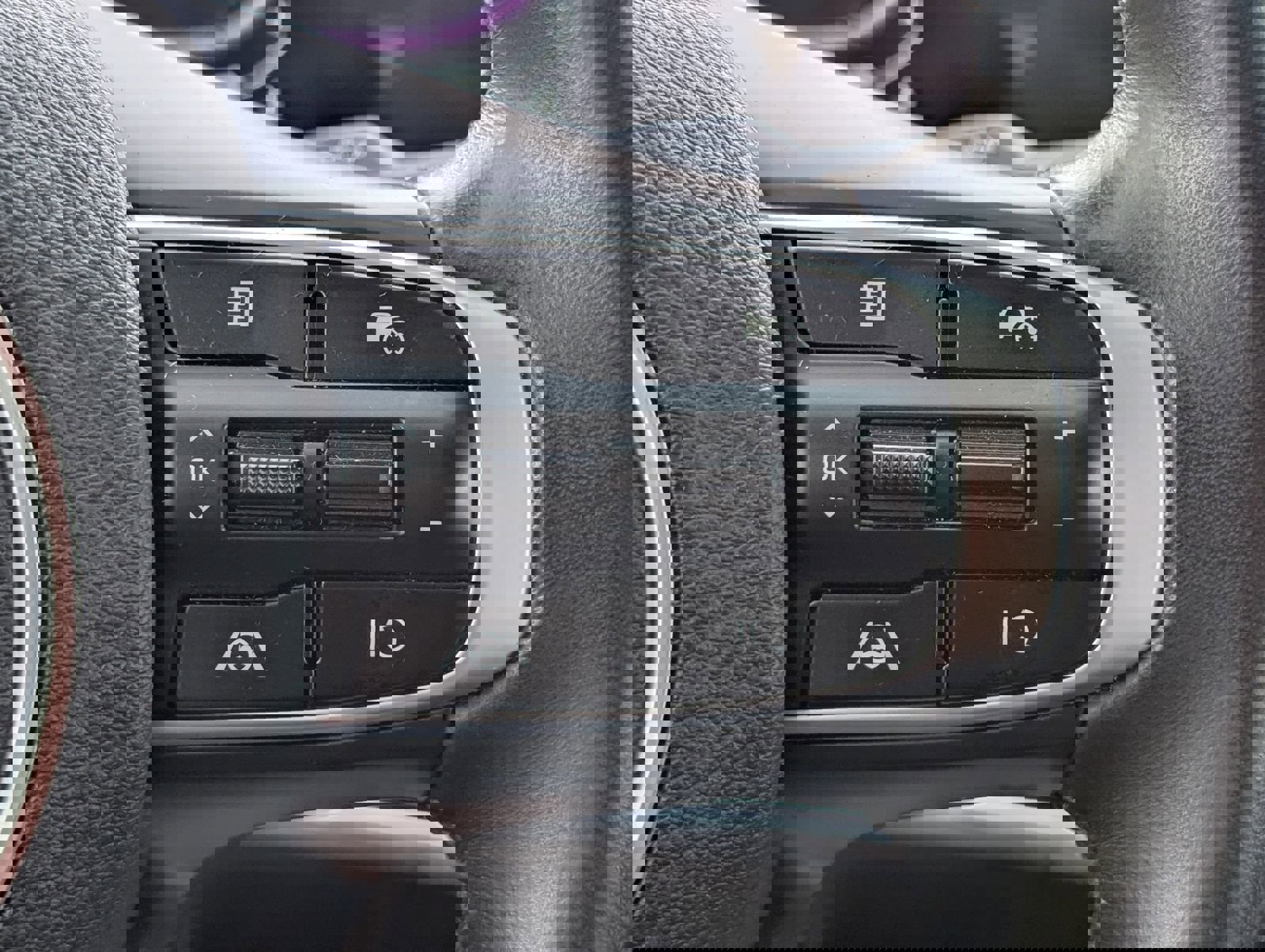 Used 2023 Kia Sportage EX image 26