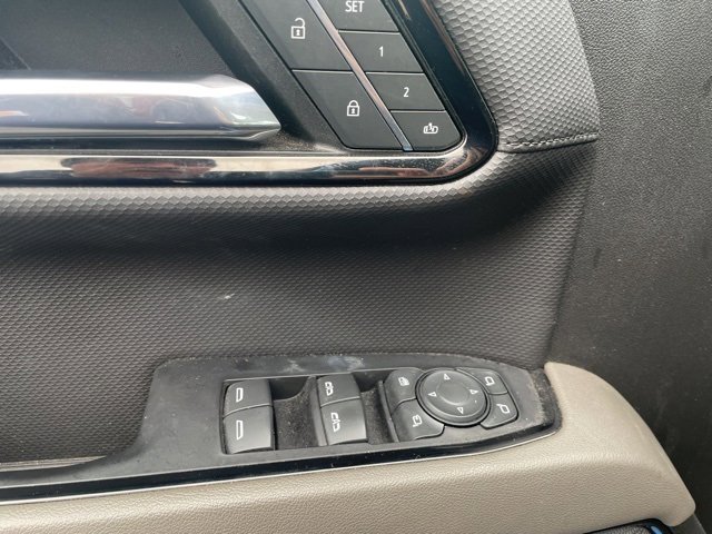 Used 2022 Chevrolet Silverado 1500 ZR2 image 10