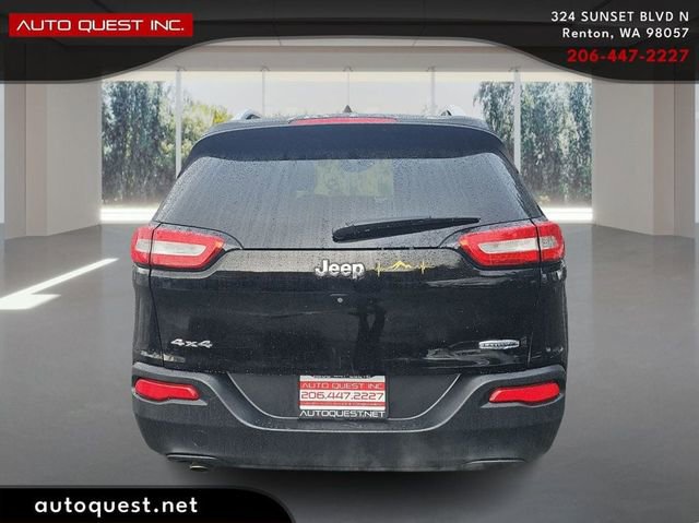 Used 2017 Jeep Cherokee Latitude w/ Comfort & Sound Group image 6