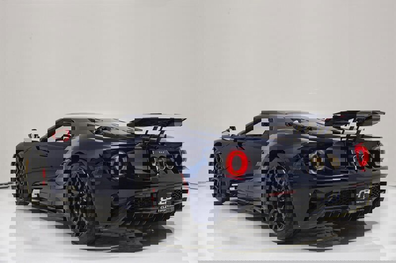Used 2020 Ford GT Carbon Series image 8