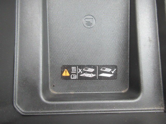 Used 2023 GMC Sierra 2500 AT4 w/ AT4 Preferred Package image 18