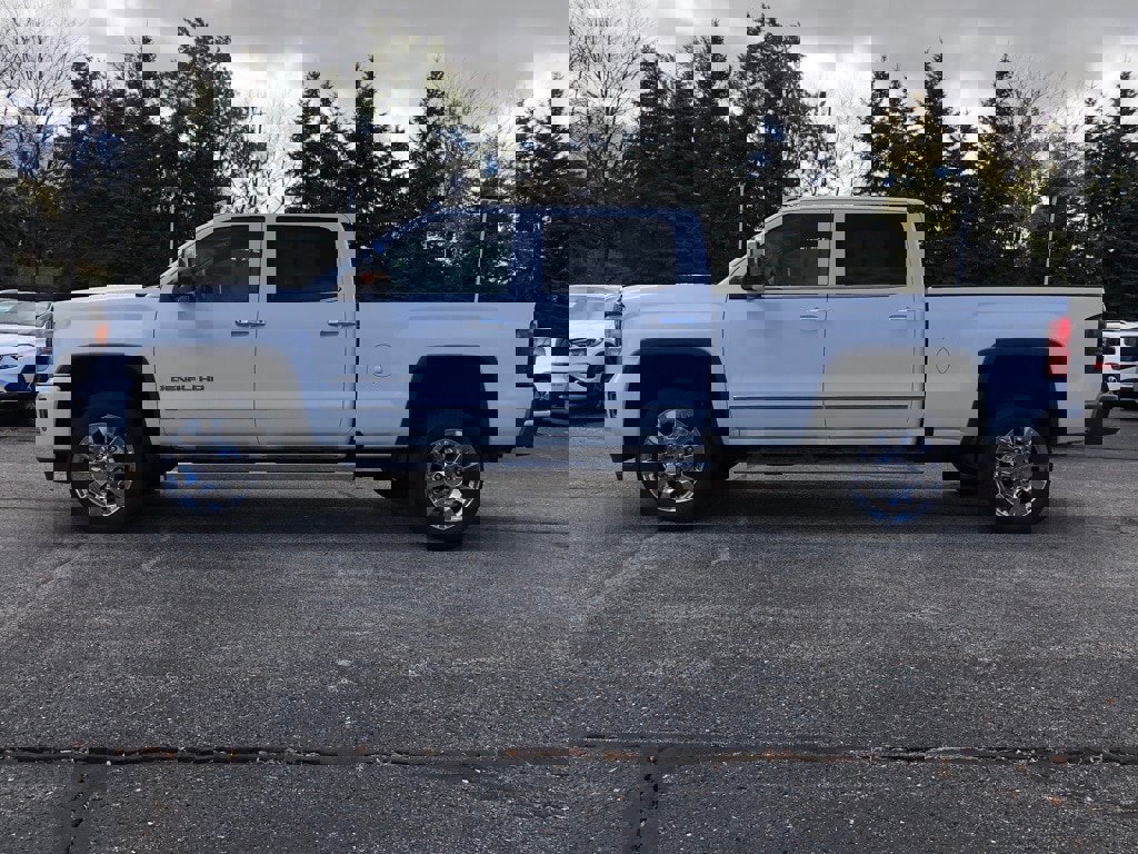 Used 2016 GMC Sierra 2500 Denali w/ Duramax Plus Package image 7