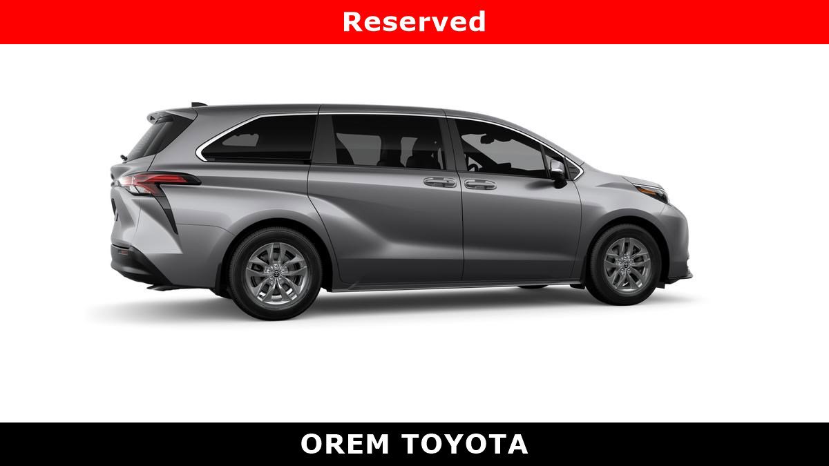 New 2026 Toyota Sienna LE image 11