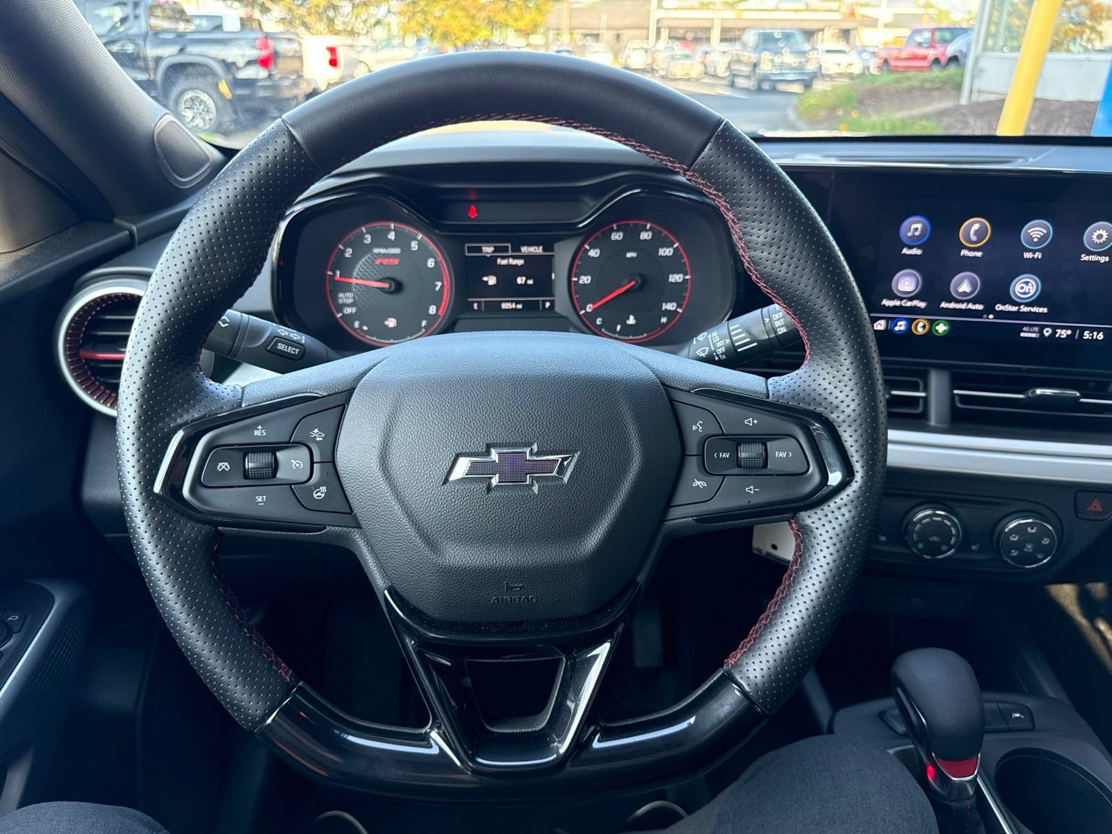 Used 2025 Chevrolet Trax RS w/ Sunroof Package FWD image 19