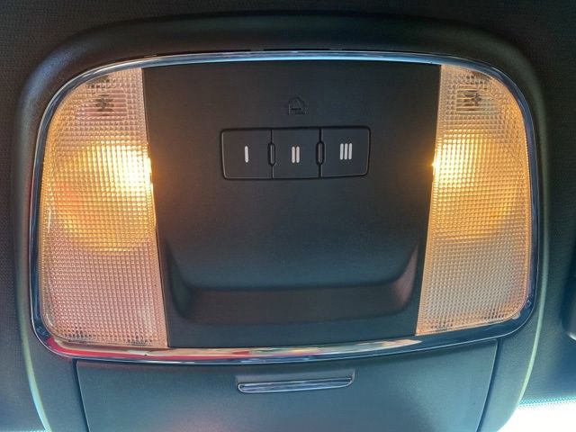 Used 2017 Dodge Charger R/T w/ Driver Confidence Group RWD image 23