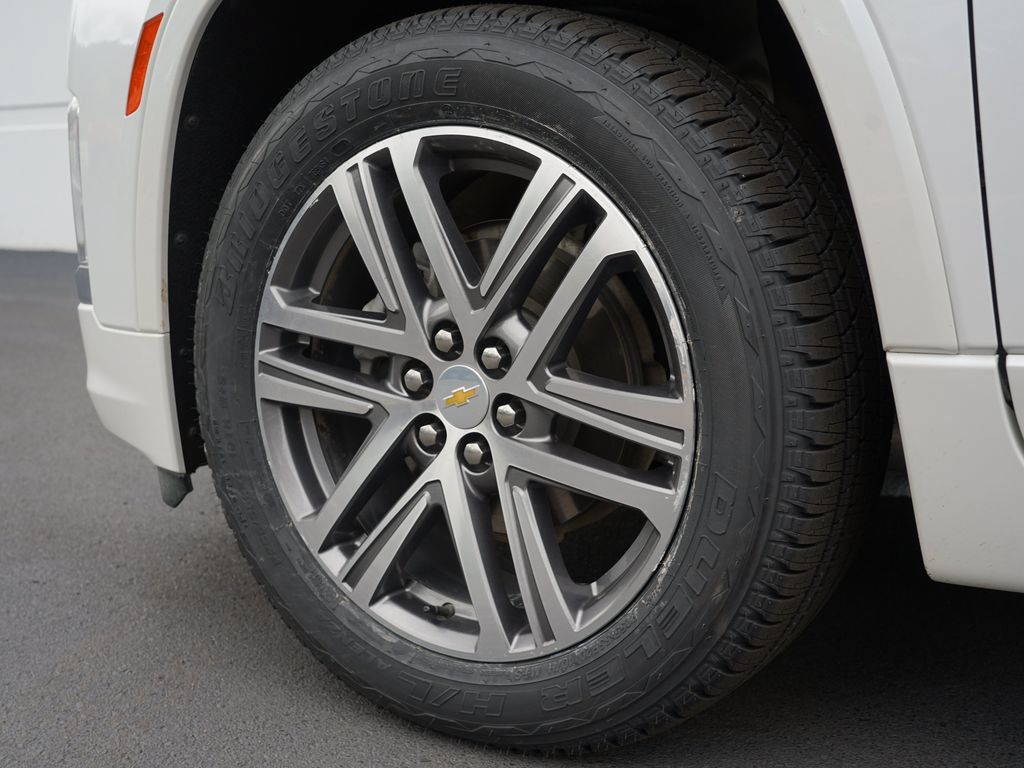 Certified 2023 Chevrolet Traverse High Country AWD/4WD image 36