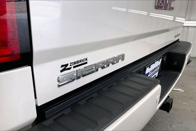 Used 2015 GMC Sierra 1500 Denali w/ Driver Alert Package AWD/4WD image 9