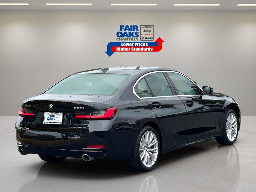 Used 2024 BMW 330i xDrive Sedan w/ Convenience Package image 11