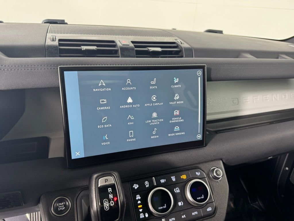 Used 2023 Land Rover Defender 130 S image 22