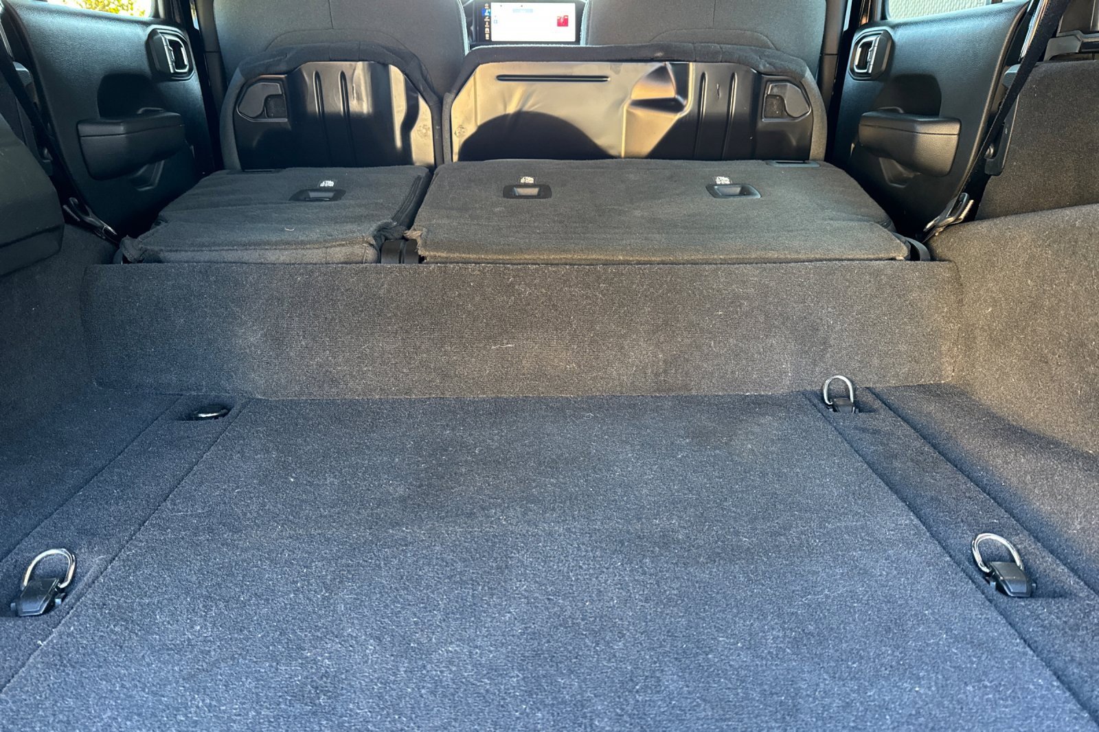 Used 2024 Jeep Wrangler Unlimited image 17