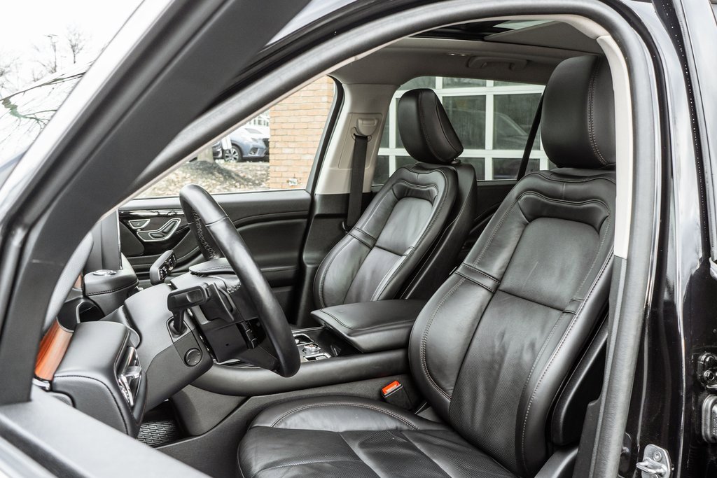 Used 2024 Lincoln Aviator Reserve image 6