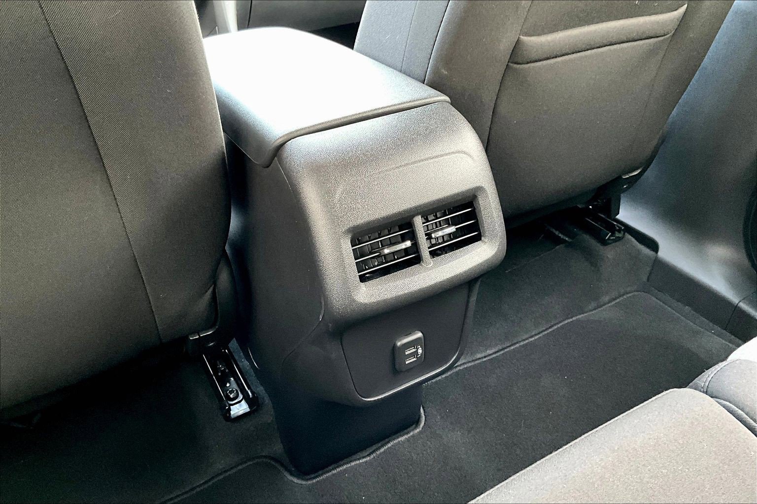 Used 2023 Chevrolet Equinox LS w/ LS Convenience Package FWD image 10
