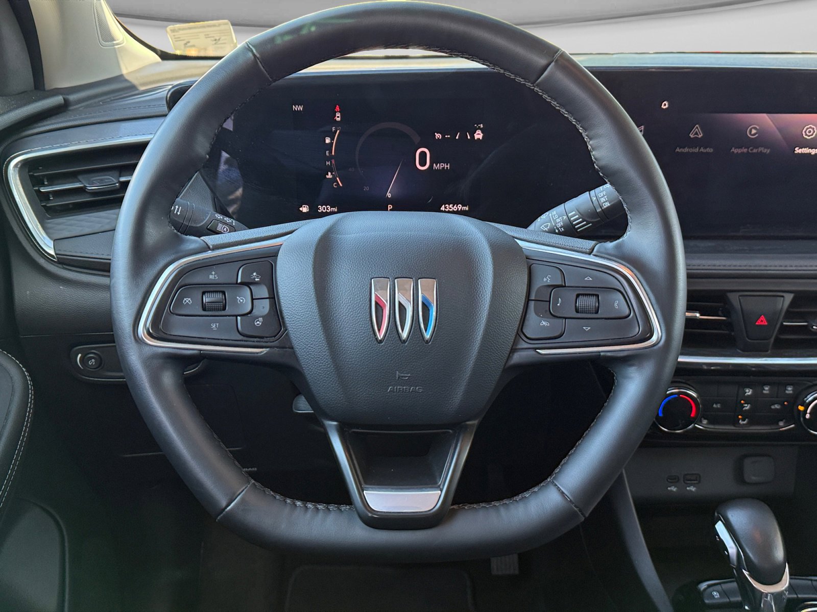 Used 2024 Buick Encore GX Sport Touring w/ Comfort Package image 13