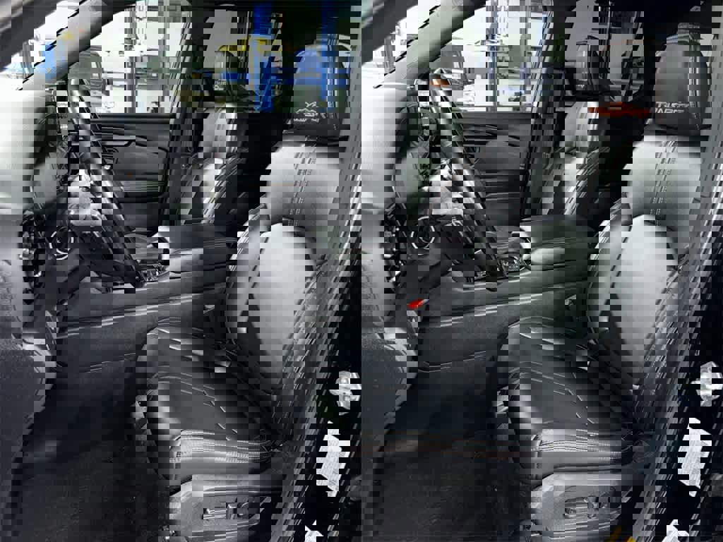 Used 2023 Honda Pilot TrailSport image 15