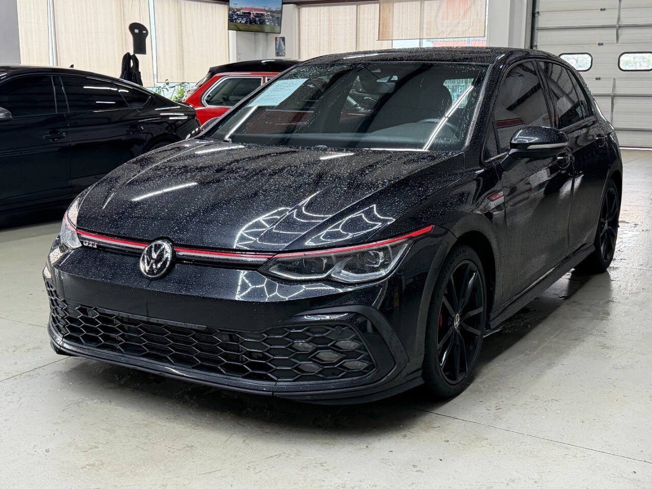 Used 2022 Volkswagen GTI SE FWD image 5