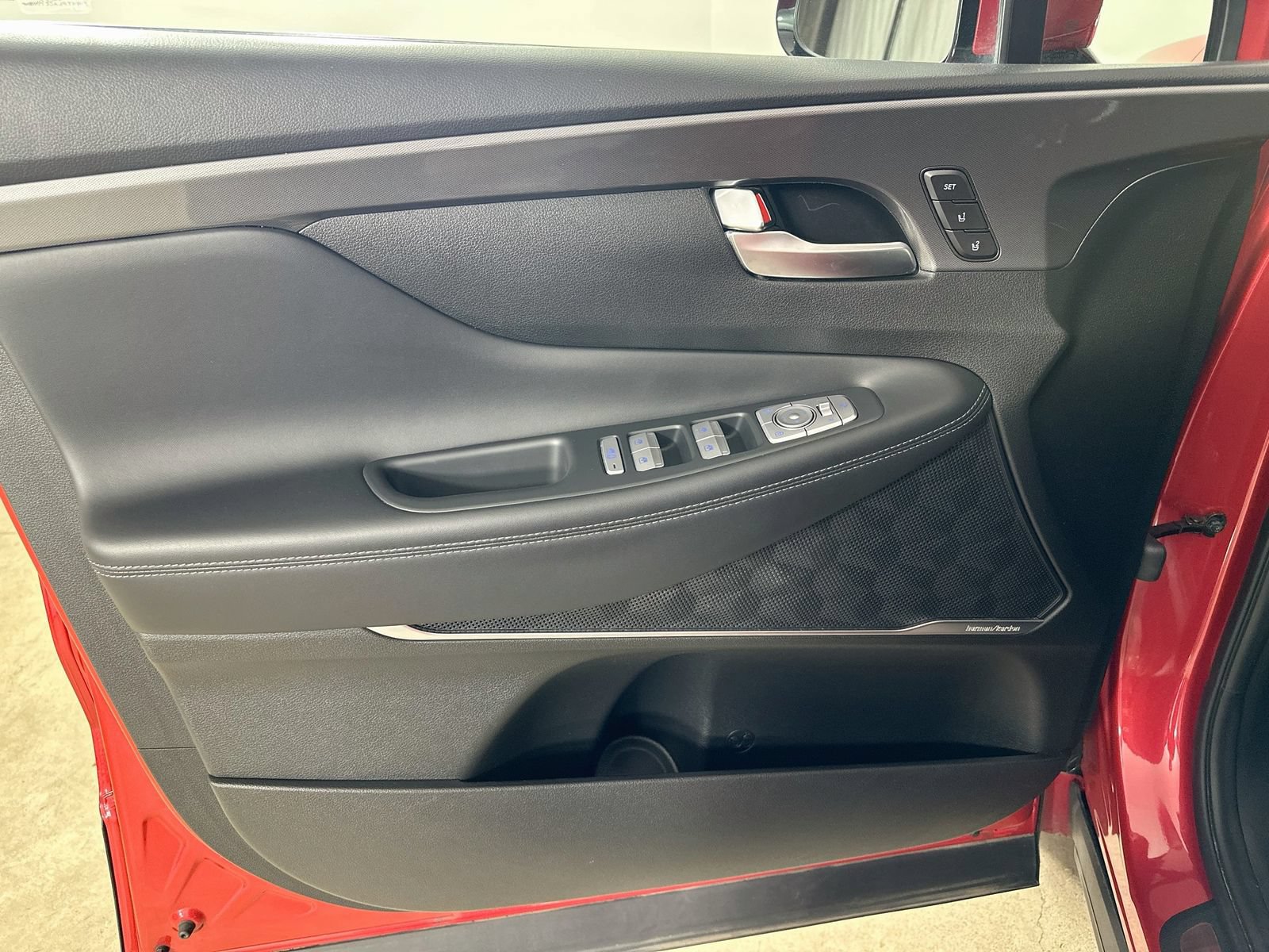 Used 2023 Hyundai Santa Fe Calligraphy AWD/4WD image 16