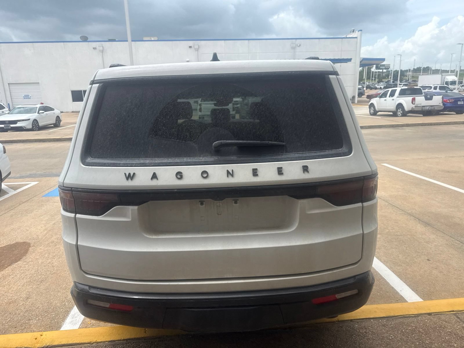 Used 2024 Jeep Wagoneer Series II AWD/4WD image 6