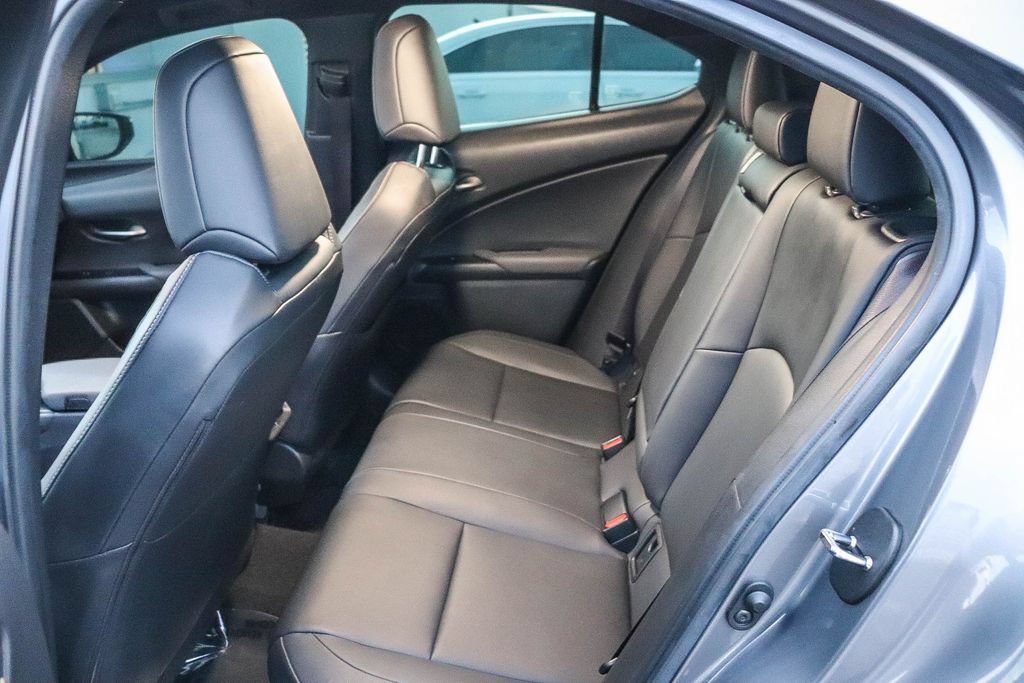 Used 2020 Lexus UX 250h w/ Premium Package AWD/4WD image 22