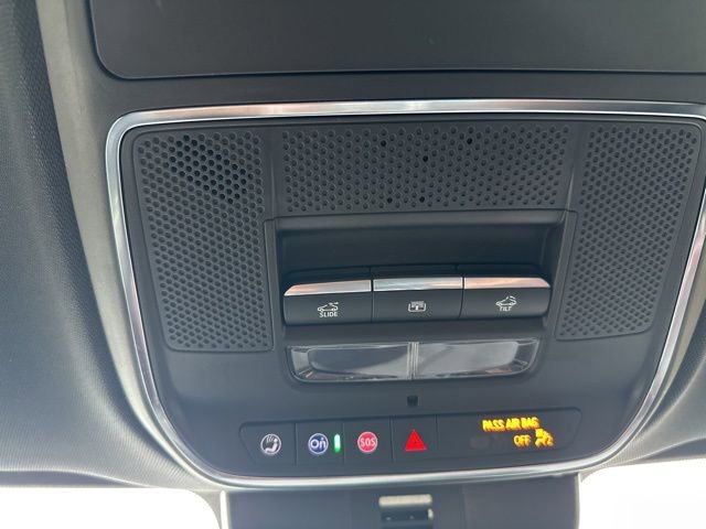 Used 2024 Chevrolet Traverse RS w/ LPO, Floor Liner Package image 33