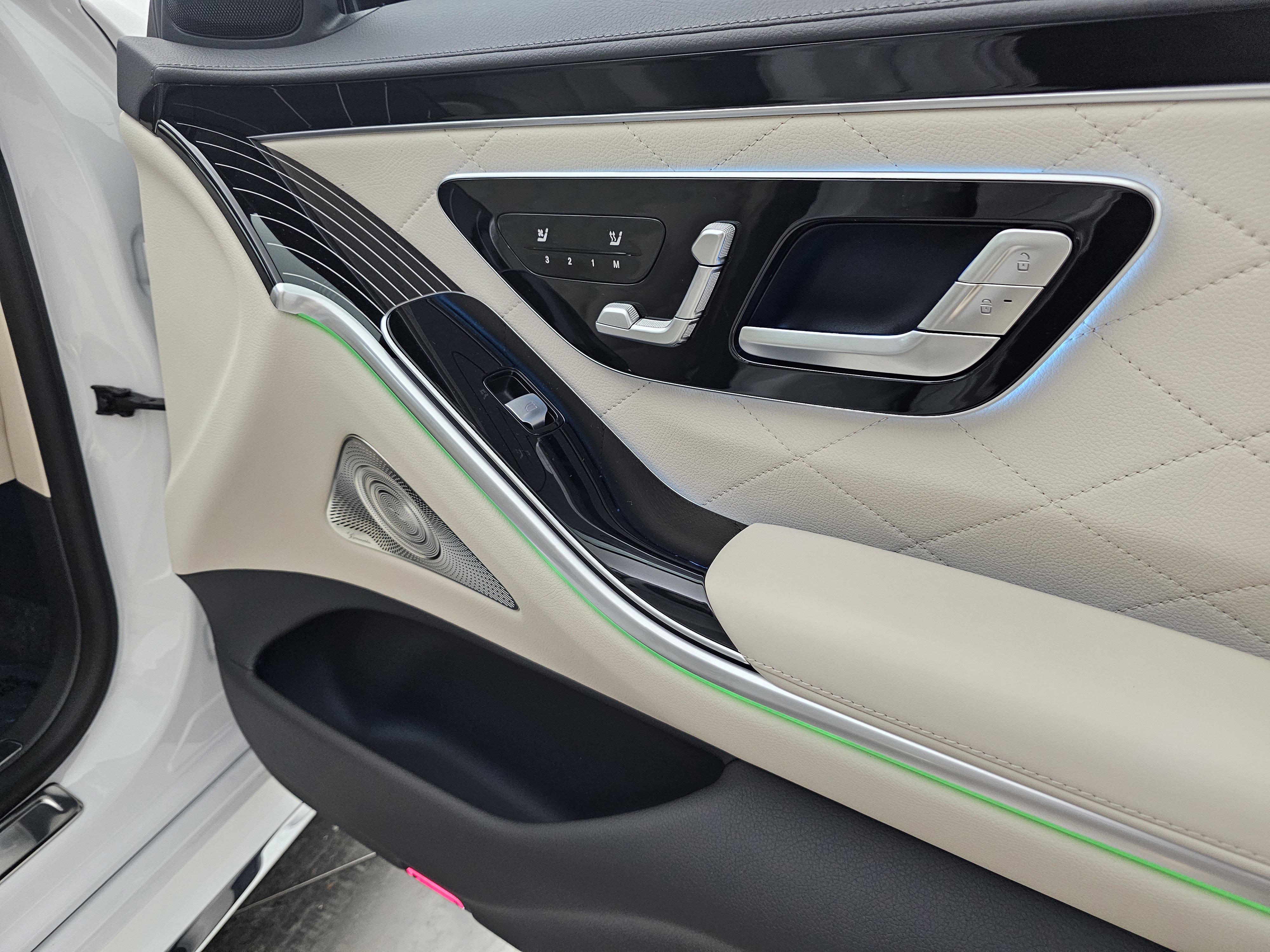 New 2026 Mercedes-Benz S 580 4MATIC Sedan image 19